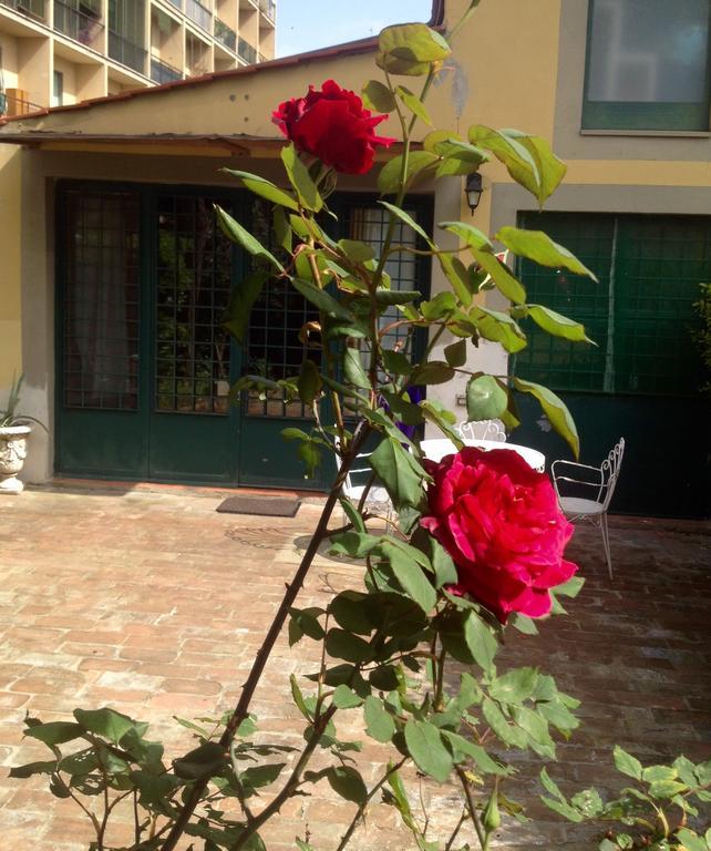 La Piccola Oasi Con Parcheggio Daire Floransa Dış mekan fotoğraf